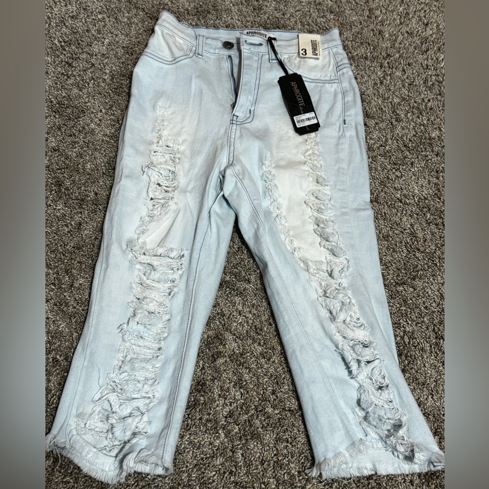 Aphrodite Bermuda shorts